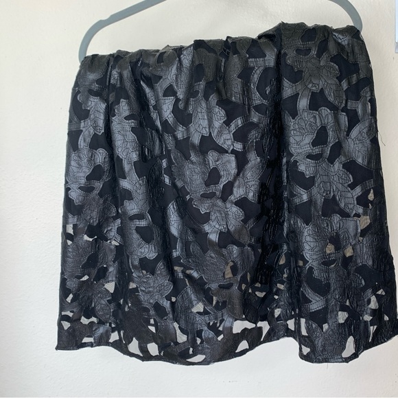 NWOT Michael Kors Black Faux Leather Midi Skirt Sz 4 Black Floral Cutout Skirt - Picture 7 of 8